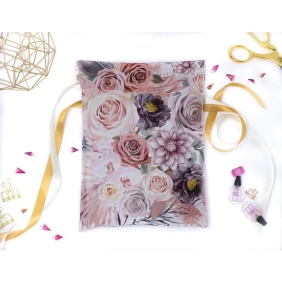 15 Floral Designer Poly Mailers 10x13 - Picture 1 of 3